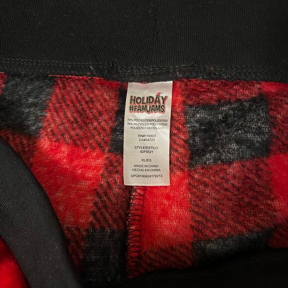 Holiday Fam Jams Men's Pajama Set in Red and Black Size XL - Picture 7 of 8